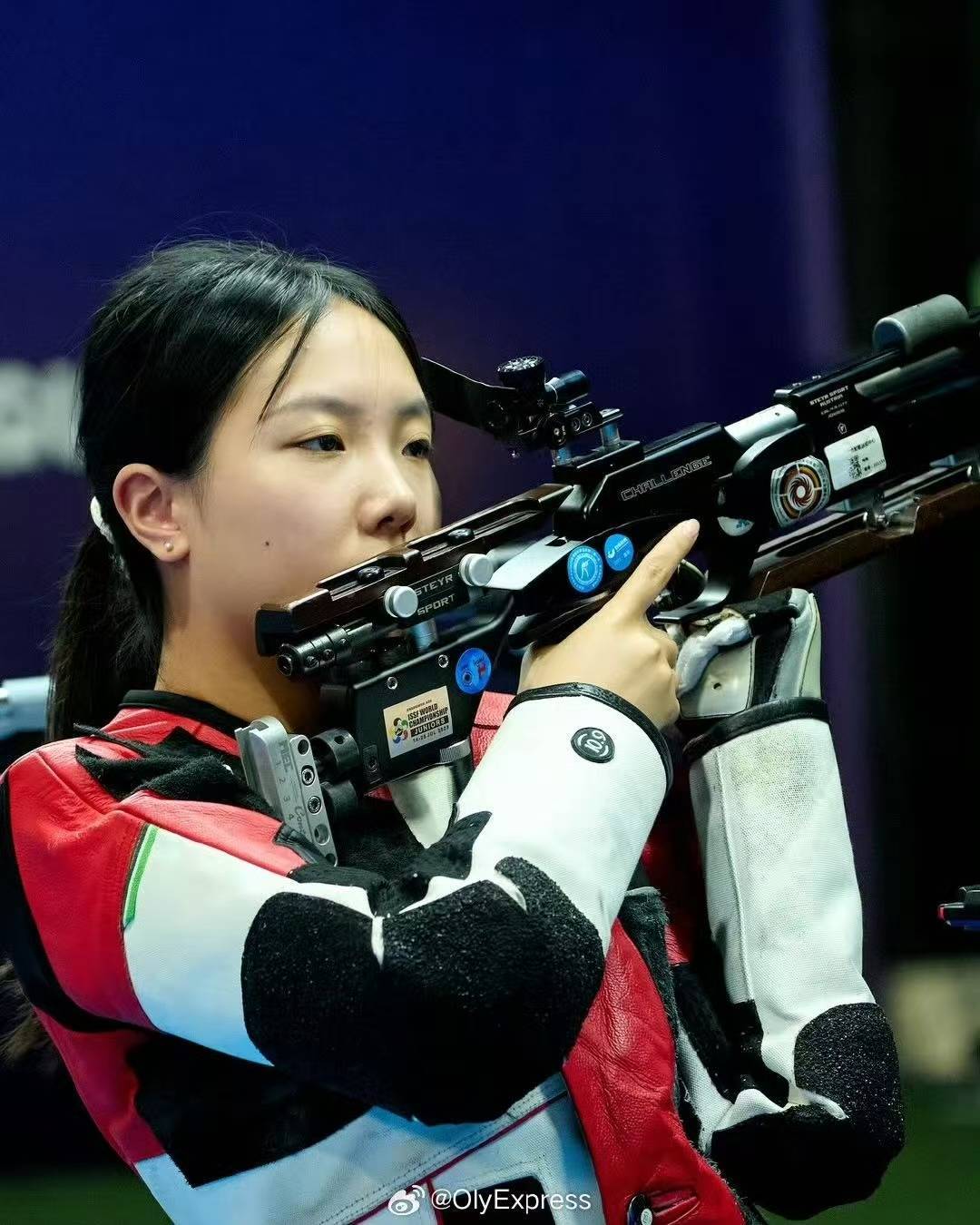 包含射击选手冲击射击冠军，训练成果迎来赛场考验的词条