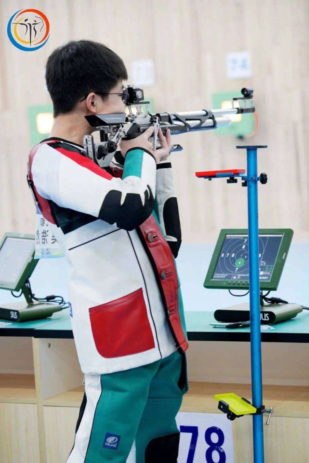 包含射击选手冲击射击冠军，训练成果迎来赛场考验的词条